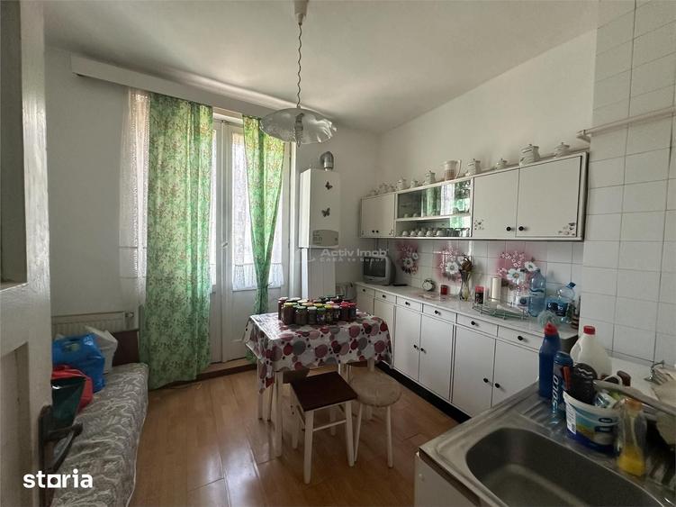 Apartament cu 3 camere decomandat în Luncă