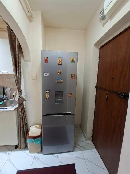 Apartament cu 3 camere semidecomandat, mobilat în Rahova