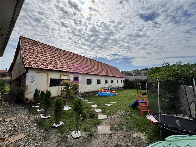 Casă individuală cu 3 camere cu Canalizare în Șura Mare