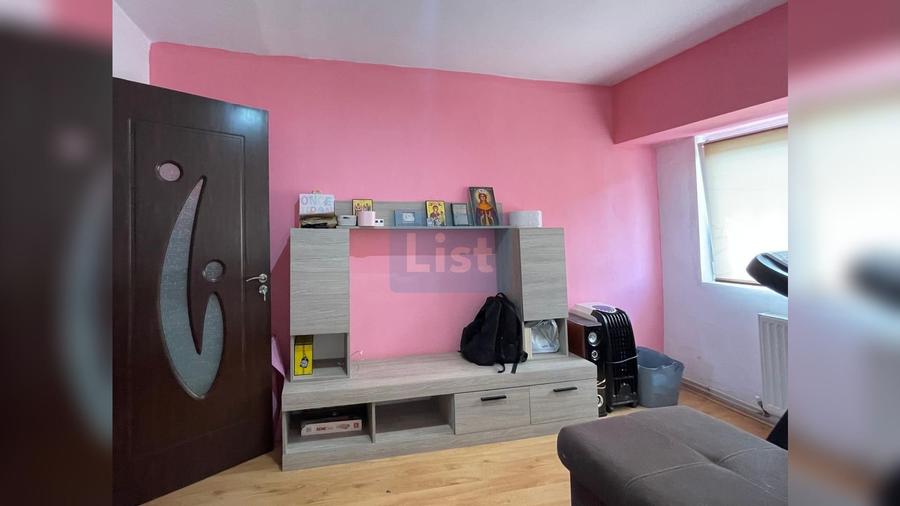 Apartament cu 4 camere decomandat în Luncă