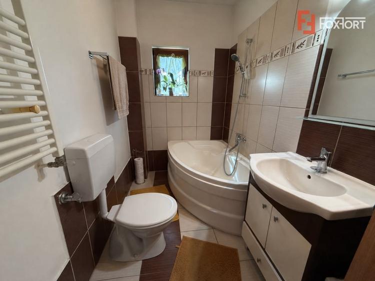 Casă individuală cu 5 camere cu Teren 856 Mp în Sânandrei