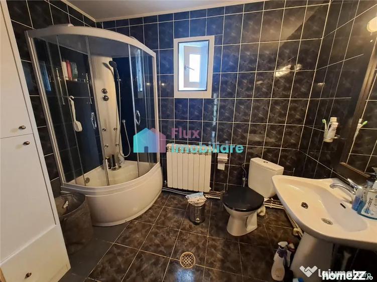 Casă cu 5 camere cu Teren 800 Mp în Cornu Luncii