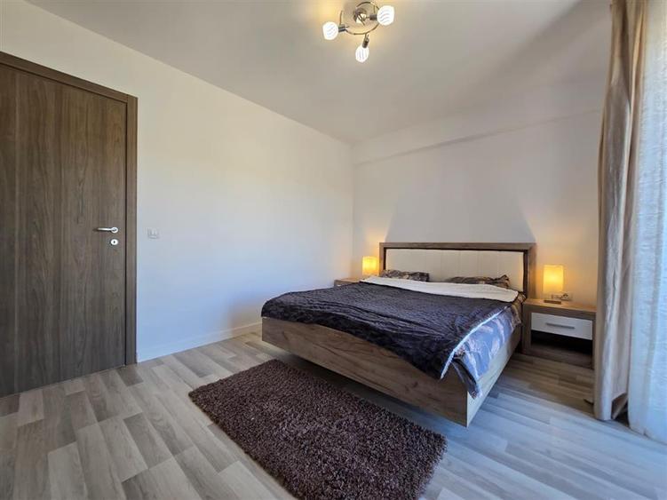 Apartament cu 2 camere decomandat în Rediu
