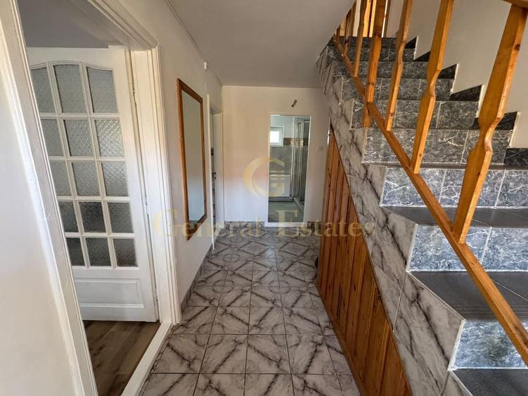 Casă individuală cu 4 camere cu Teren 120 Mp în Stupini