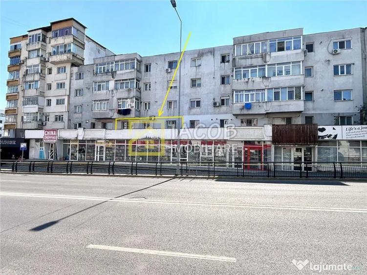 Apartament cu 2 camere decomandat în Republicii