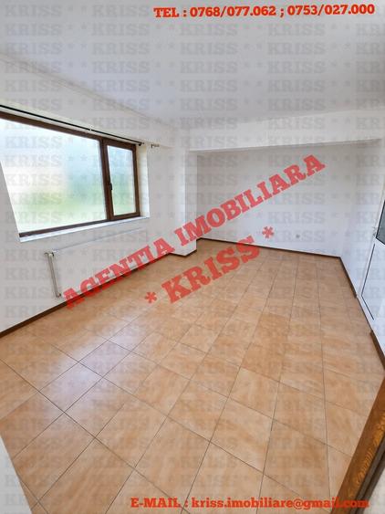 Garsonieră decomandată în Trivale