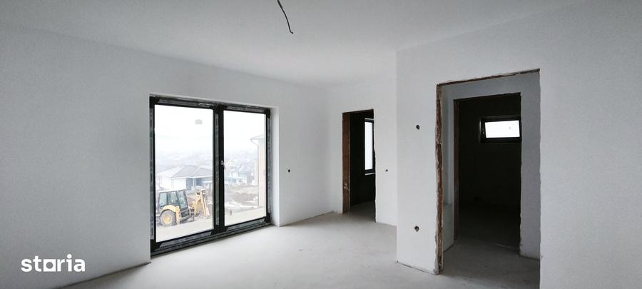 Casă cu 5 camere cu Teren 507 Mp în Corunca