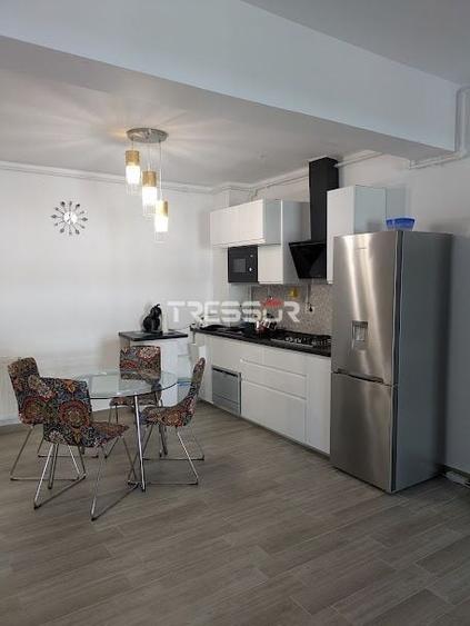 Apartament cu 2 camere semidecomandat, mobilat în Nord