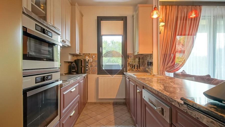 Apartament cu 2 camere, mobilat în Blumăna
