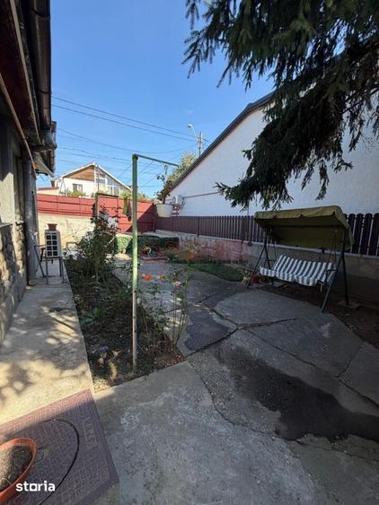 Casă cu 3 camere cu Teren 200 Mp în Apărătorii Patriei