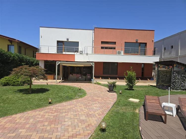 Casă individuală cu 6 camere cu Piscina în Pipera