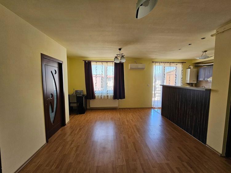 Apartament cu 2 camere semidecomandat, mobilat în Giroc — fotografia 3