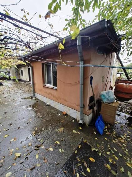 Casă cu 3 camere cu Garaj în Colentina