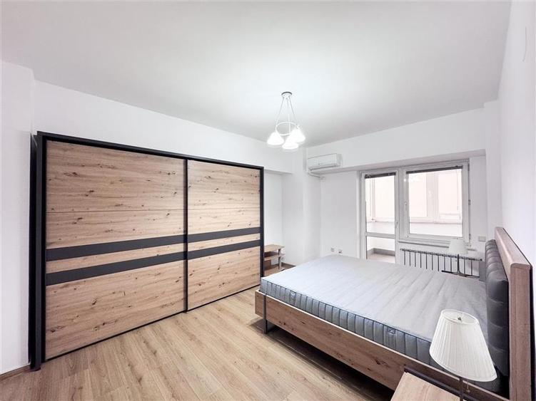 Apartament cu 3 camere semidecomandat, mobilat în Herăstrău