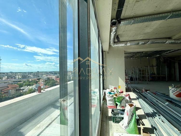 Apartament cu 5 camere decomandat în Herăstrău