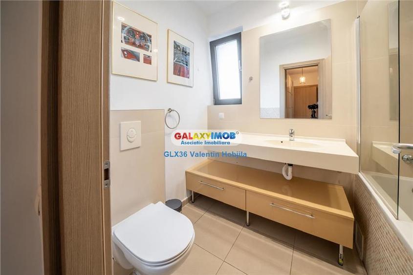 Apartament cu 3 camere semidecomandat, mobilat în Băneasa
