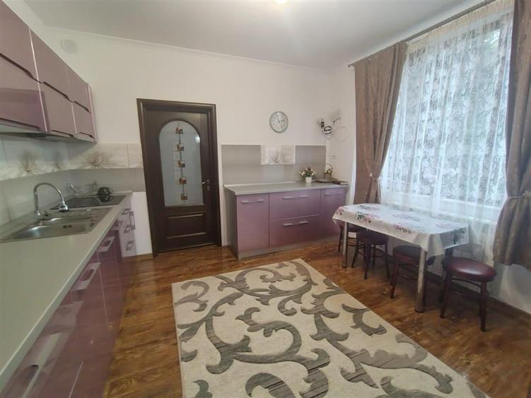 Casă individuală cu 5 camere cu Teren 1600 Mp în Moara