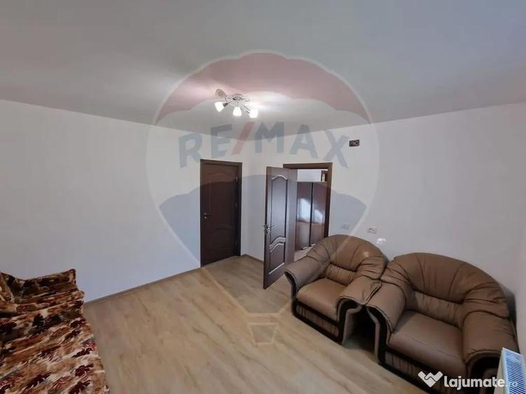 Casă cu 4 camere cu Teren 572 Mp în Micălaca