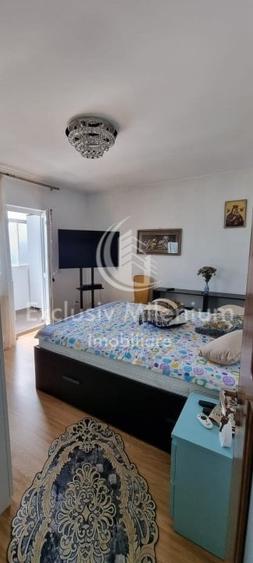 Casă individuală cu 5 camere cu Canalizare în Barbu Văcărescu