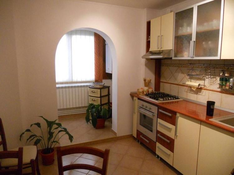 Apartament cu 3 camere în Central