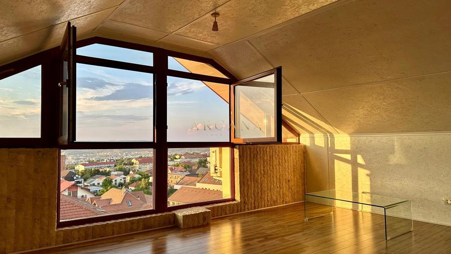 Apartament cu 4 camere semidecomandat, mobilat în Zorilor
