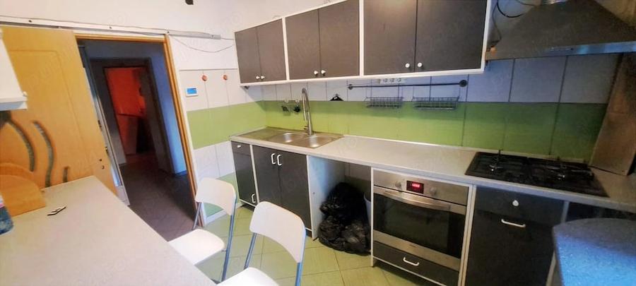 Apartament cu 3 camere decomandat în 13 Septembrie