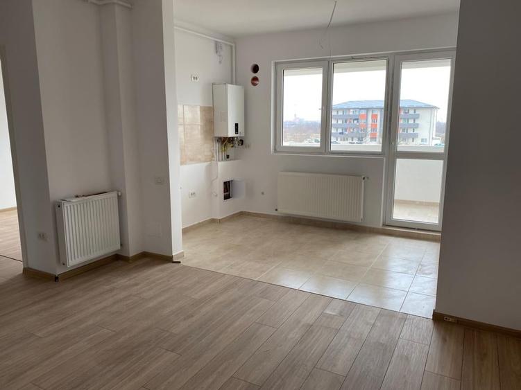 Apartament cu 2 camere semidecomandat, mobilat în Berceni — fotografia 1