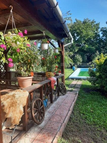 Casă individuală cu 6 camere cu Garaj în Giarmata