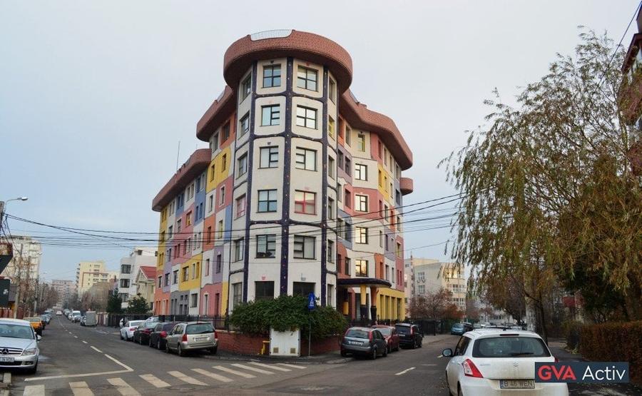 Birou, de 5,800 mp, în Aviației