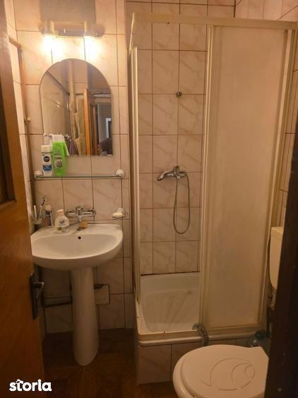 Apartament cu 4 camere decomandat, mobilat în Rahova