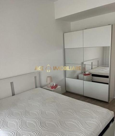 Apartament cu 2 camere decomandat, mobilat în Titan