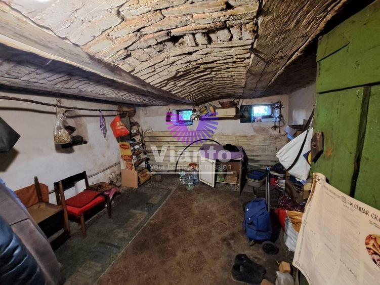 Casă individuală cu 3 camere cu Canalizare în Ruși