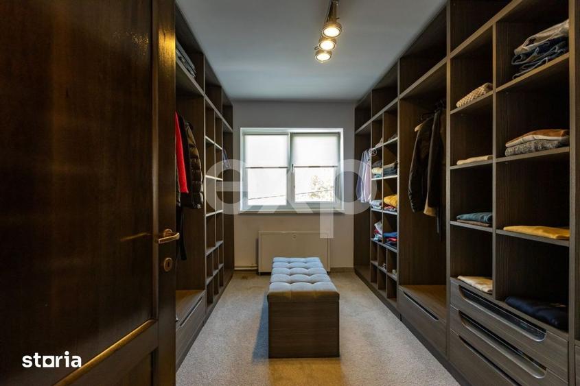 Casă cu 5 camere cu Teren 254 Mp în Bistrița Lac