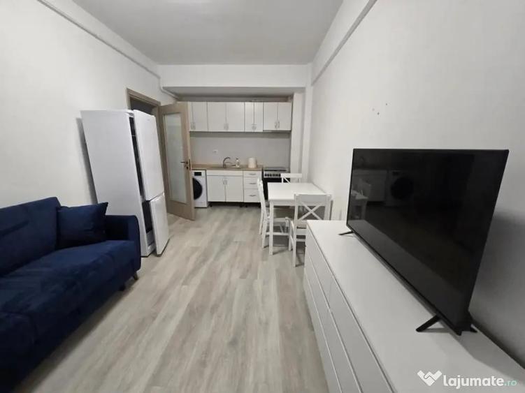 Apartament cu 2 camere semidecomandat în Central