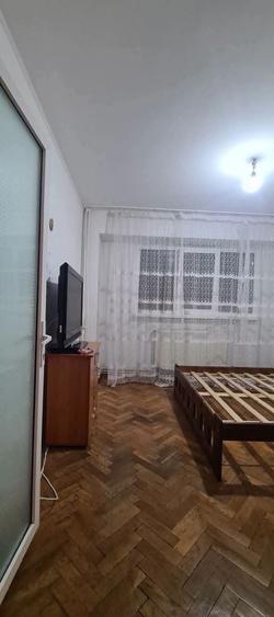 De vanzare apartament cu 2 camere, central, Bloc BR, et. 2, 76.000 euro - 4