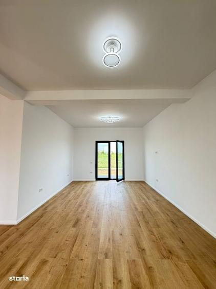 Casă cu 4 camere cu Teren 400 Mp în Domnești
