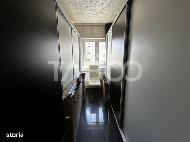 Apartament cu 4 camere decomandat în Ștrand