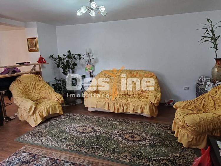 Casă individuală cu 3 camere cu Canalizare în Grivița