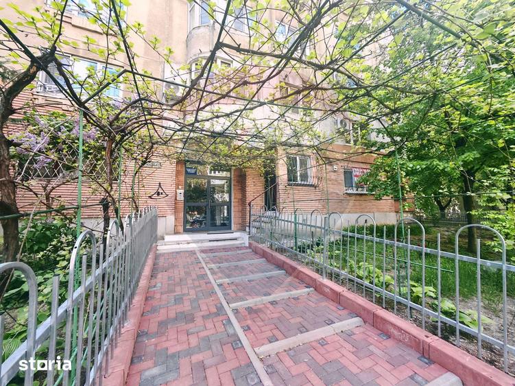 Apartament cu 2 camere semidecomandat, mobilat în Centrul Civic