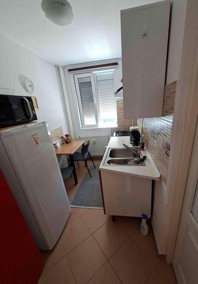 Apartament cu 2 camere decomandat, mobilat în Drumul Taberei