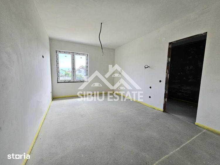 Casă cu 4 camere cu Teren 600 Mp în Țiglari