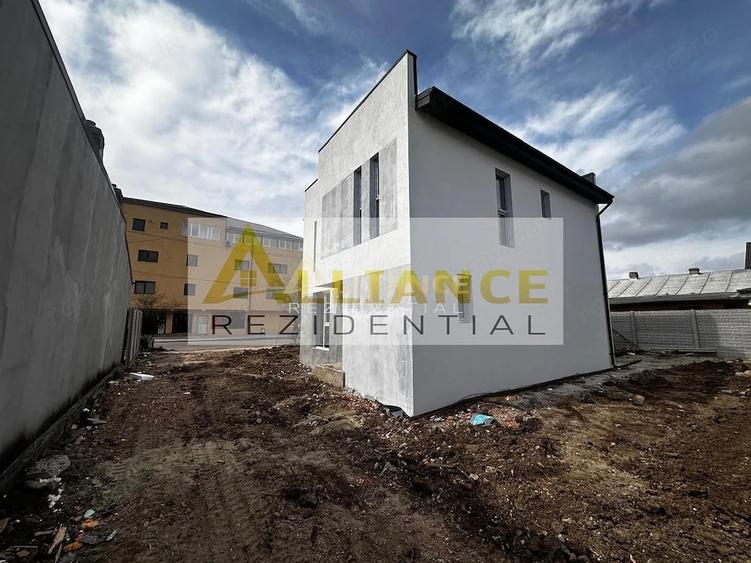 Vila 5 camere || teren 300 mp || Sos Oltenitei - 8