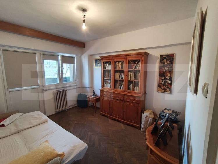 Apartament cu 4 camere, 88 mp, etaj intermediar, pe B-dul Dacia - 12
