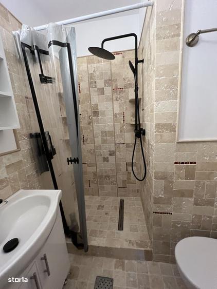 Apartament cu 3 camere în Regina Elisabeta