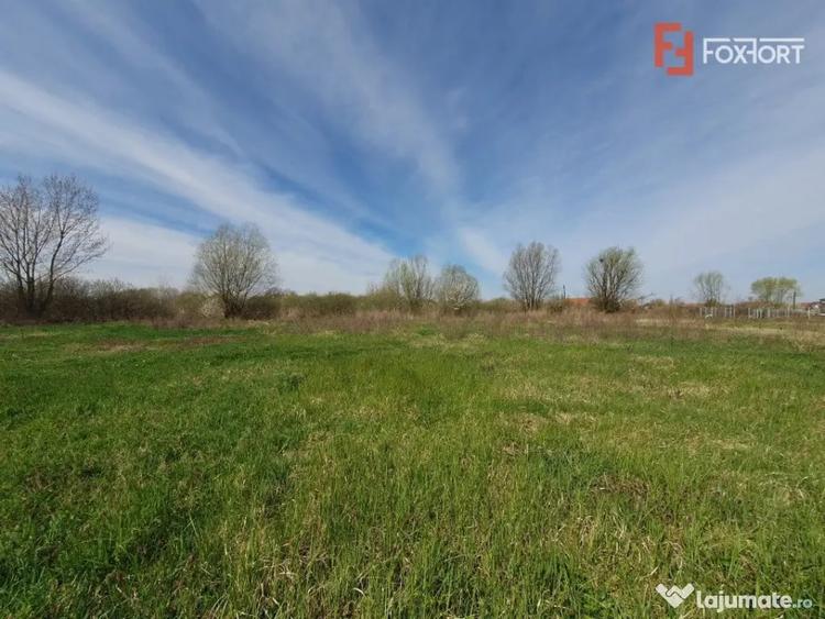 Teren de 504 mp, în Utvin