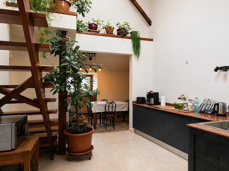 Apartament cu 6 camere decomandat în Ferdinand