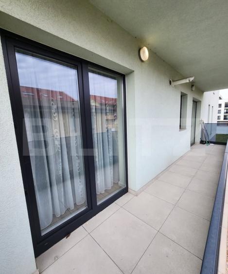 Apartament cu 2 camere semidecomandat, mobilat în Florești