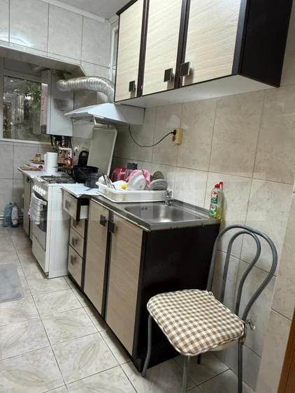Apartament 2 camere, decomandat, mobilat si utilat, Tractorul, balcon si boxa - 4