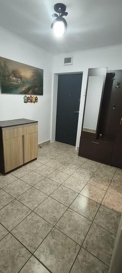 Apartament cu 2 camere decomandat în Zăvoi