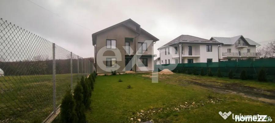 Casă cu 5 camere cu Teren 1060 Mp în Central